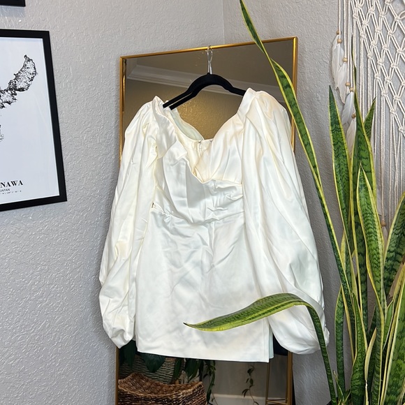 HOUSE OF CB 'Carlyn' Ivory Satin Balloon Sleeve Mini Dress NWOT